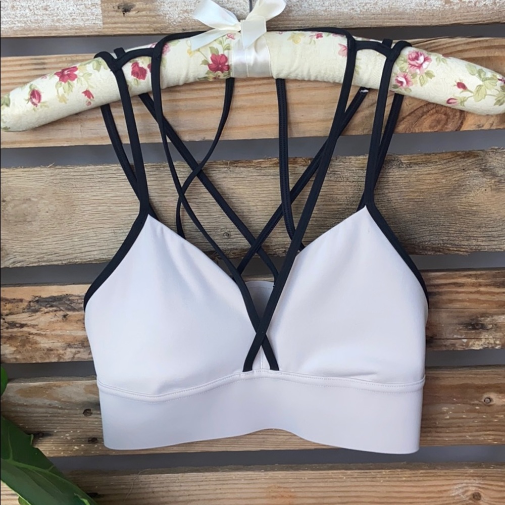Reebok Strappy Bra Sandstone